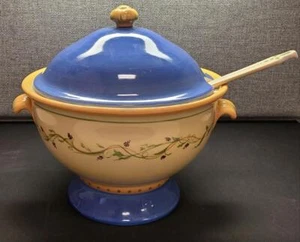 Pfaltzgraff Secrets of Pistoulet Large Soup Tureen with Lid & Ladle - Picture 1 of 1