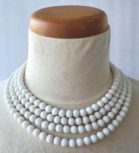 Collana perle vetro bianco quattro fili Christian Dior 1964 firmata vintage