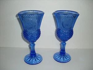 2 VINTAGE AVON FOSTORIA  GEORGE & MARTHA WASHINGTON BLUE GOBLETS - Picture 1 of 6