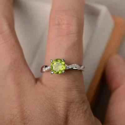 Vintage 1.20 Ct Round Natural peridot Wedding Engagement Ring Sterling Silver - Image 1 of 4