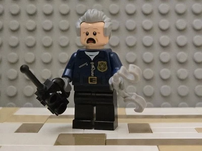 LEGO Captain Stacy Minifigure - 76059 Spider-Man Superheroes Tentacle Trap - Image 1 of 2