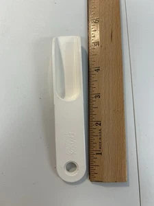 Pyrex Accessories Scoop White Plastic with Hole for Hanging Kitchen Utensils - Picture 1 of 5