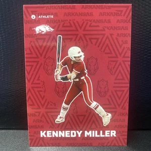 Tarjeta de softbol Kennedy Miller 2025 ONIT atleta Arkansas Razorbacks F2 rojo fusión - Imagen 1 de 11