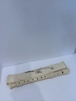 Yamaha Yrs-23 German Soprano Recorder Natural 1.00 .00 .75 Natural E4 - Image 1 of 4