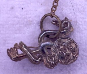 AWESOME VINTAGE PEACOCK PIN DRESS CLIP - Picture 1 of 3