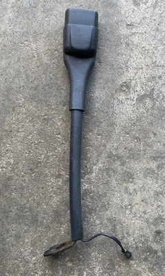 95 96 97 1996 CHEVROLET S10 BLAZER CONDUCTOR IZQUIERDO CINTURÓN SEGURIDAD DELANTERO HEBILLA GRIS Foto 1 de 4