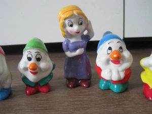 *NEU* DEKO Mini Figur Schneewittchen H9cm 7 Zwergen H6cm Porzellan Satz - Bild 1 von 4