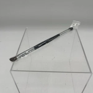 Younique Angled Shadow/Sponge Brush New In Original Package - Picture 1 of 6