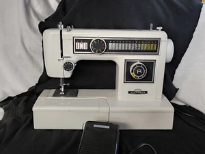 Nähmaschine Victoria 753N - Bild 1 von 15