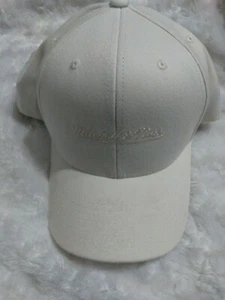 VINTAGE Mitchell & Ness Script Logo Hat Spell Out Sports Cap White - Picture 1 of 12