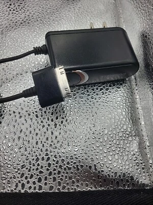 Duracell Sync & Charge USB Cable - For Use with Old iPod,iPhone and iPad 30 Pin - Image 1 of 4