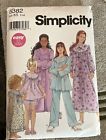 Simplicity 5382 Childs Girls Nightgown Robe Pajamas Size K5 7-14 Pattern 2003 PB