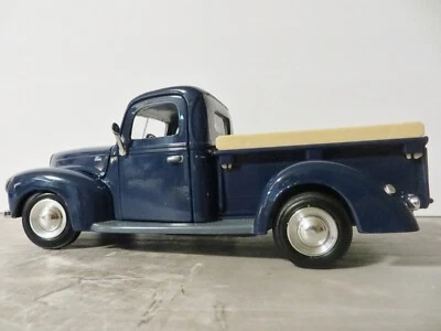 1940 Ford Pickup Truck  Dark Blue Diecast 1:24 Motormax  (small defect-see pic) - Image 1 of 4