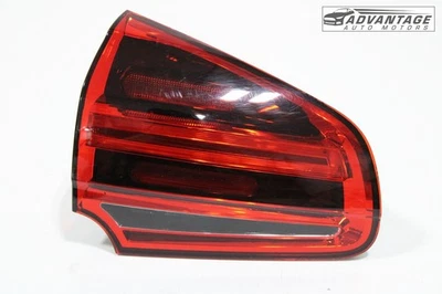 PORSCHE CAYENNE 2015-2018 PUERTA LEVADIZA TRASERA LADO IZQUIERDO INTERIOR LUZ TRASERA OEM Foto 1 de 4