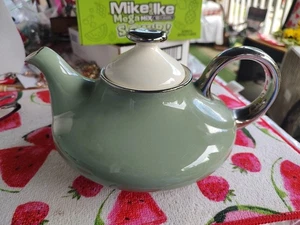 Rare Teapot by Harker Pottery Co. 22 Kt. Platinum Plated vintage - Picture 1 of 24
