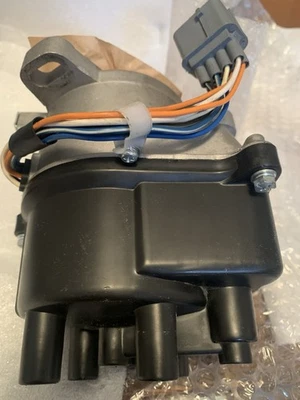 Honda used Ignition Distributor CRV CR-V 2.0L DOHC Compatible with TD-74U - Image 1 of 4