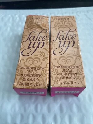 Juego de 2 piezas - Benefit FAKE UP HIDRATANTE CORRECTOR CONTROL DE PLIEGUES - PROFUNDO 03 Foto 1 de 4