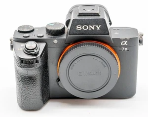 Sony ILCE-7M2 A7II 24.3MP Spiegellose Kamera *For Parts/Repair* - Bild 1 von 9