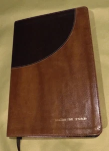 Nkjv Super Giant Print Reference Bible by Thomas Nelson Publishing Staff (2014, - Picture 1 of 9