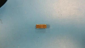 (2 PCS) LM239D AMD QUAD COMPARATOR 9000uV OFFSET-MAX 1300ns RESPONSE TIME CDIP14 - Picture 1 of 2