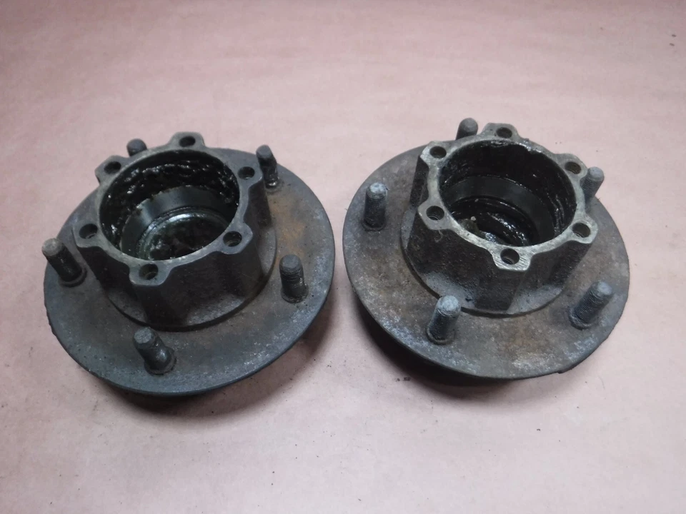 Carcasas de cojinete de buje Jeep Cj5 Cj7 72-76 6 pernos Dana 30 OEM de fábrica envío gratuito Foto 1 de 4