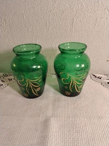 Vintage Anchor Hocking Green Glass Bud Vase with Gold Floral Design 4" Set Of 2 - Picture 1 of 3