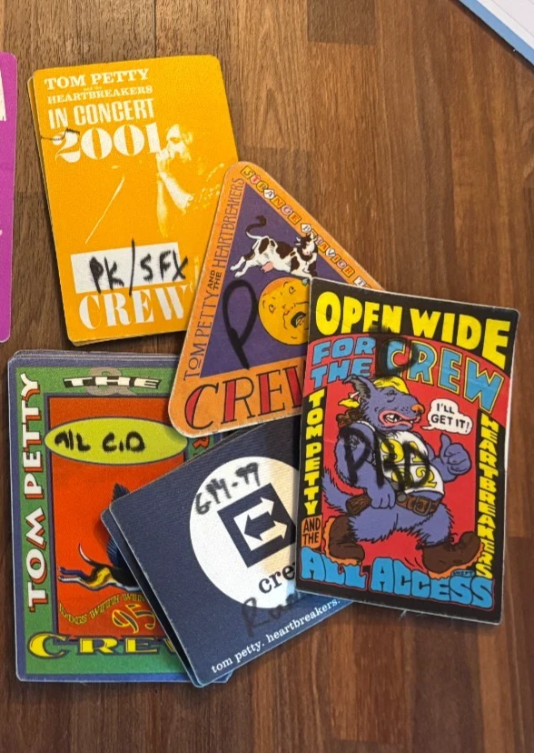 LOTE RARO 5 PASES BACKSTAGE PASS TOM PETTY Foto 1 de 1