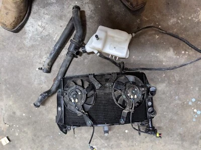 2017 Ducati 939 S Supersport Radiator Fan Reservoir Hoses Set 54841033A Foto 1 de 4