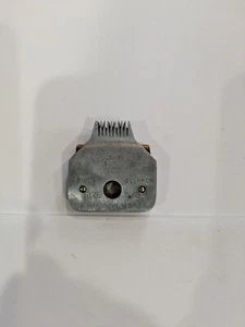 Oster Model A2 5/8 Poodle Paw Toe Blade - Picture 1 of 2