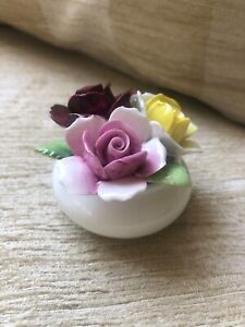 ROTAL DOULTON FLOWER POSY FLORAL ORNAMENT