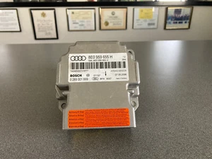 2006 Audi A4 S4 Sedan Control Module 8E0 959 655 H 8E0959655H - Picture 1 of 3