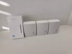 TP-LINK TL-WPA4220 300Mbps + AV500 WiFi Powerline Extender Starter Kit 4 Pieces - Picture 1 of 7