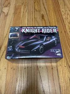 Kit Modelo MPC Knight Rider Kitt 2000 1982 Firebird Escala 1/25 MPC806/12 NUEVO - Imagen 1 de 13