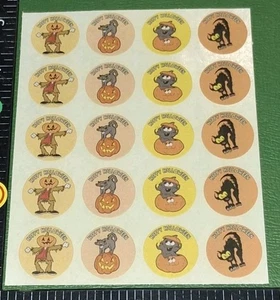 Wacky Wiffer Stickers,Halloween  Items,Mini Twins,1 St,scratch N Sniff,code18-1 - Picture 1 of 5