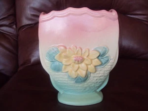 VINTAGE ORIGINAL HULL WATER LILY VASE 6 1/2 TALL. VERY CUTE! L@@K! - Picture 1 of 5