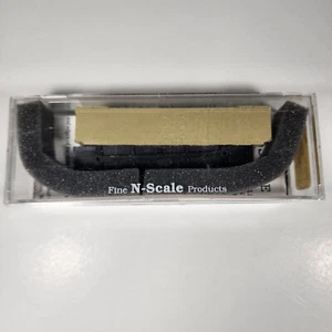 Fine N-Scale Products Santa Fe 50' Wood Express Reefer #FNR-2001 Model Train Kit - Picture 1 of 5