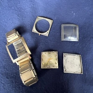 Elgin Shockmaster 687 1950s Vintage Square Domed Crystal Manual 28mm Men's - Picture 1 of 24