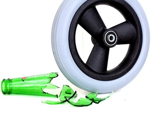 2 Stück 8 x 1 1/4 (200x30) Rollstuhl Reifen pannensicher, Komplettrad mit Felge  - Bild 1 von 2