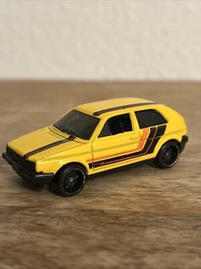 Hot Wheels Real Riders Yellow Volkswagen Golf Die Cast MK2 Toy Car Scale 1.87 - Picture 1 of 10