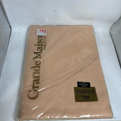 Grande Maison Tablecloth 60x102 Oval White Grande Maison Kodel Polyester Garden - Image 1 of 4