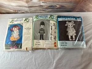 Vtg Bucilla Katie and Kitty Grenadier Laurie Doll Needlecraft Kit Lot Unopened - Imagen 1 de 11