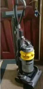 Dyson Dc14 Origin Upright vacuum cleaner - Picture 1 of 1