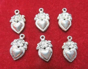 6 PIEZAS ~ FLOR CORAZÓN ~ DIJES ~ COLGANTES ~ METAL PLATA ~ LOTE DE JOYAS - Imagen 1 de 2