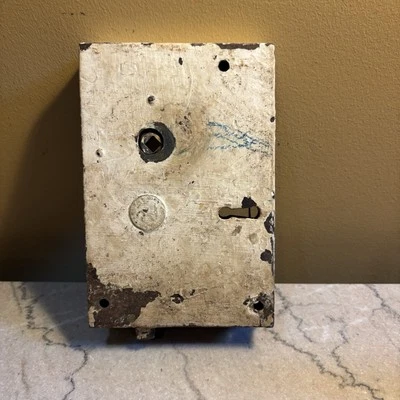 1830s Antigo Original J Walker Porta Aro Fechadura Salvamento 7” X 4 3/4” - Imagem 1 de 4