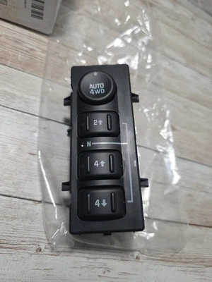 Dorman 901-072 Four Wheel Drive Selector Switch For Cadillac 2007-06, Chevrole - Image 1 of 4