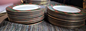 24 X ROYAL DOULTON TARTAN ROT GRÜN KARIERT BEILAGENTELLER TC 1170 20 CM SEKUNDEN - Bild 1 von 8