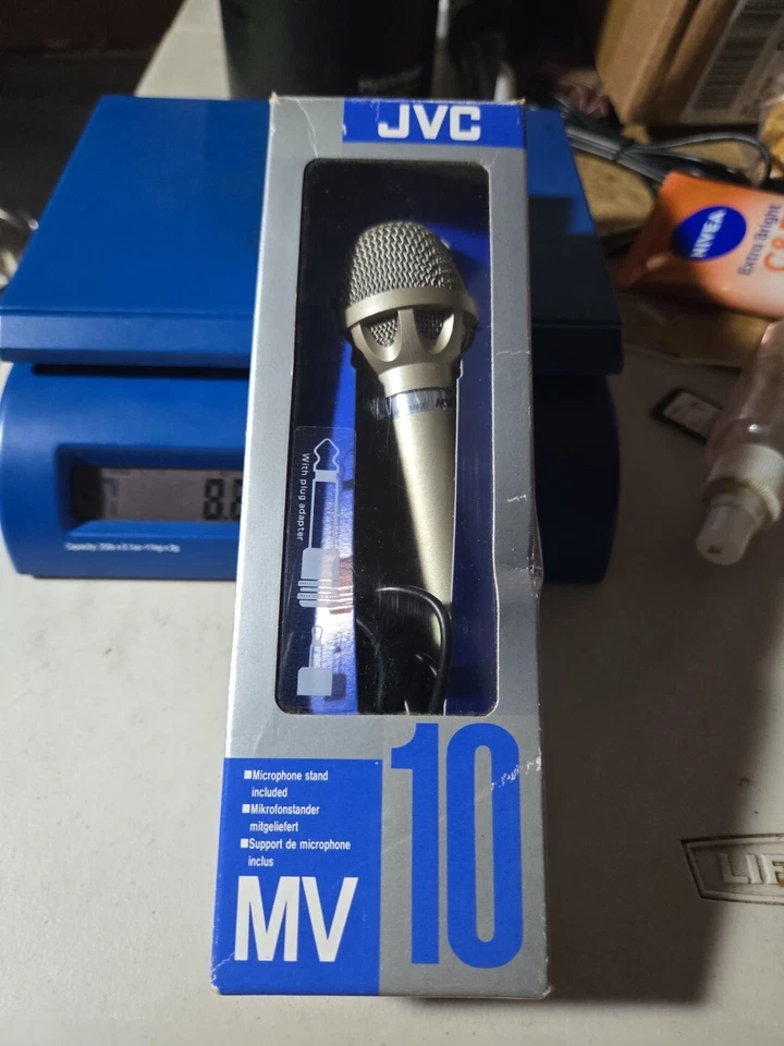 JVC MV-10 Vocal Dynamic Microphone MV10 - Image 1 of 3