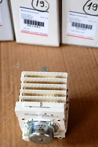 Timer lavatrice Indesit C00051441 EATON EC 4644.02A02 1600007588 - Foto 1 di 3