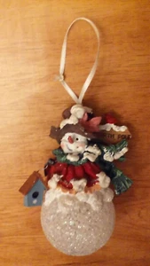 Snowman Lady Christmas Ornament Heavy Resin North Pole Sign 5" -Some Paint Flaws - Picture 1 of 3