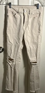 VIP Skinny Pink Distressed Jeans Juniors 3/4 Low Rise - Picture 1 of 7